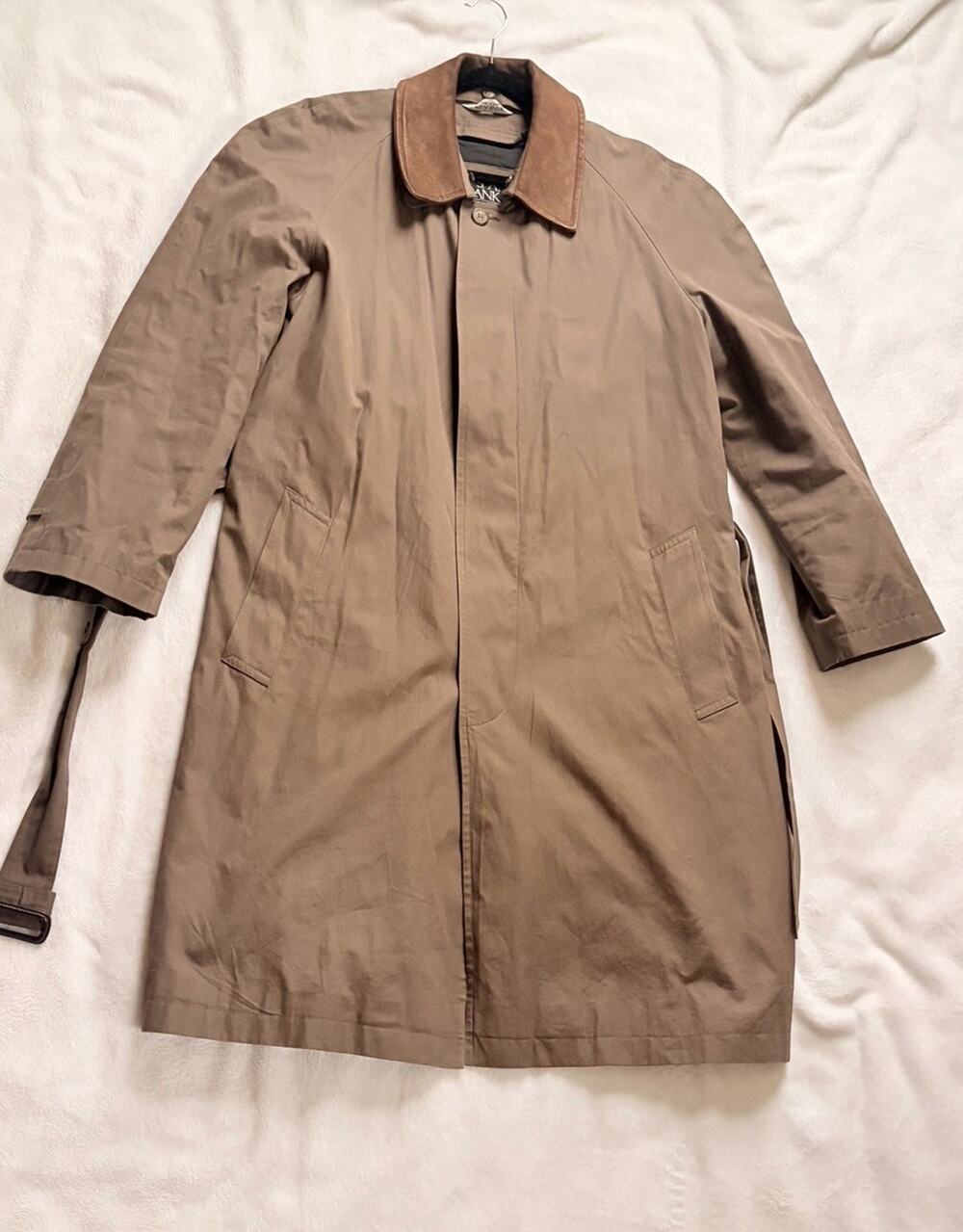 Jos A Bank Men Tan Trench Coat Lined Belted Raincoat Size 42